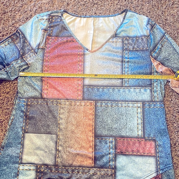 FOUR PACK Mid-Sleeve Satin V-Necks - Picture 6 of 7